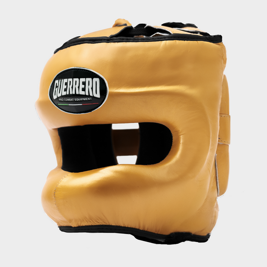 Casque de boxe en cuir véritable doré avec visière | Guerrero™