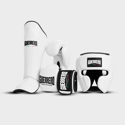 Sparring Kit Guantoni PRO Più Caschetto Full Guard E Paratibia Impact Bianchi in vera pelle antiodore | Guerrero