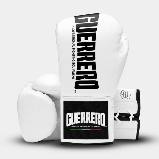 Guantes de boxeo Guerrero™ blancos de cuero genuino con cordones