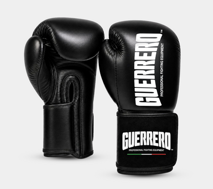 Guerrero™ Black Titan Boxhandschuhe aus echtem Leder
